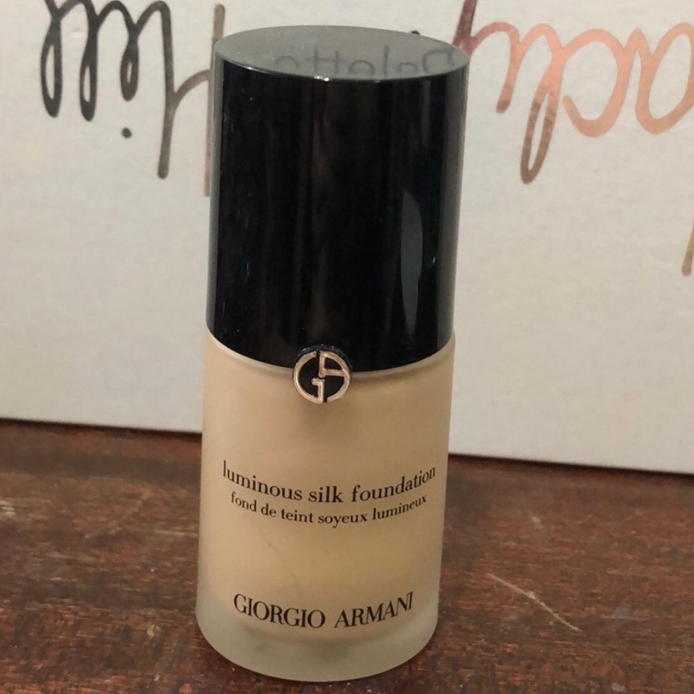 Giorgio Armani Luminous Silk Foundation